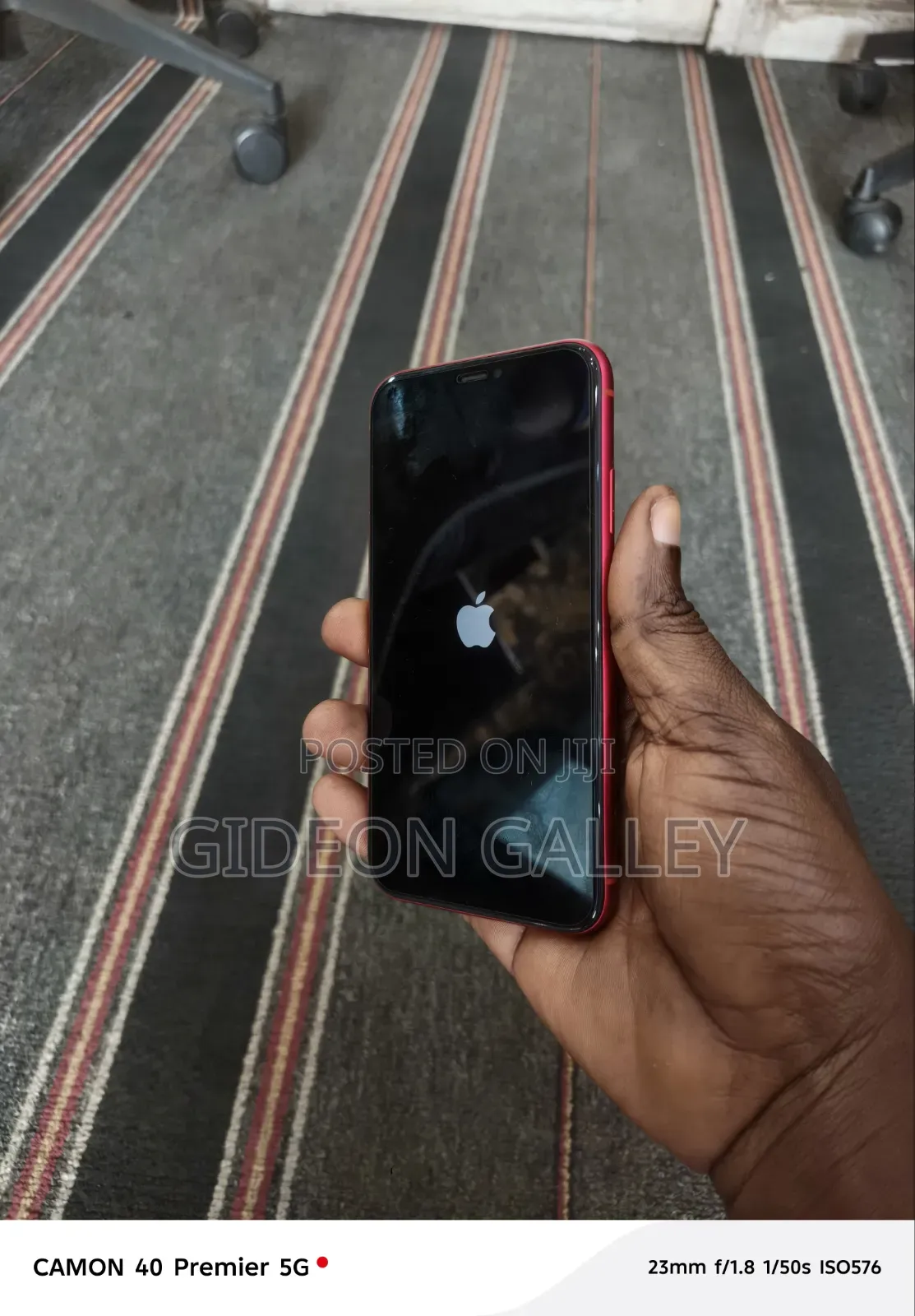 Apple iPhone 11 64 GB Red