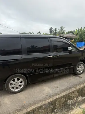 Toyota Voxy 2013 Black
