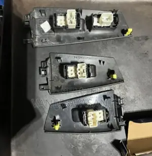 Toyota Corolla 2009 Door Switch Set