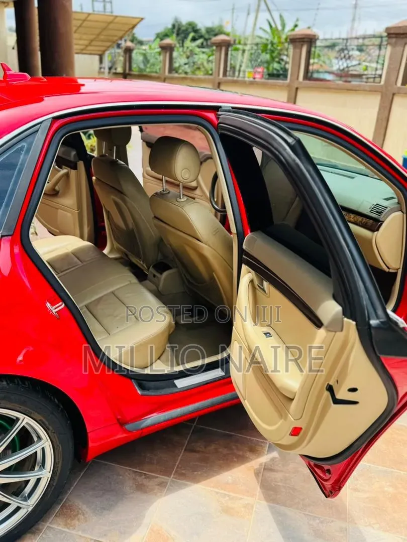 Audi A4 2009 Red