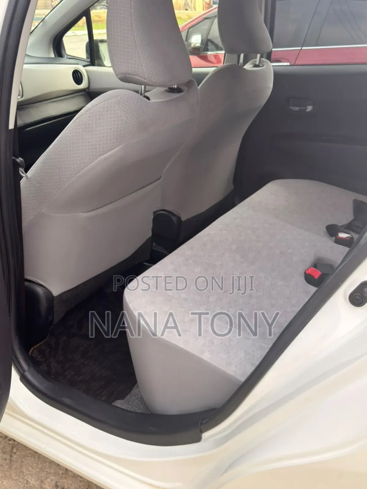 Toyota Vitz 1.5 FWD 5dr 2015 White