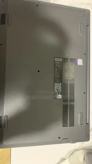 Laptop Lenovo V330 8GB Intel Core i5 SSD 256GB