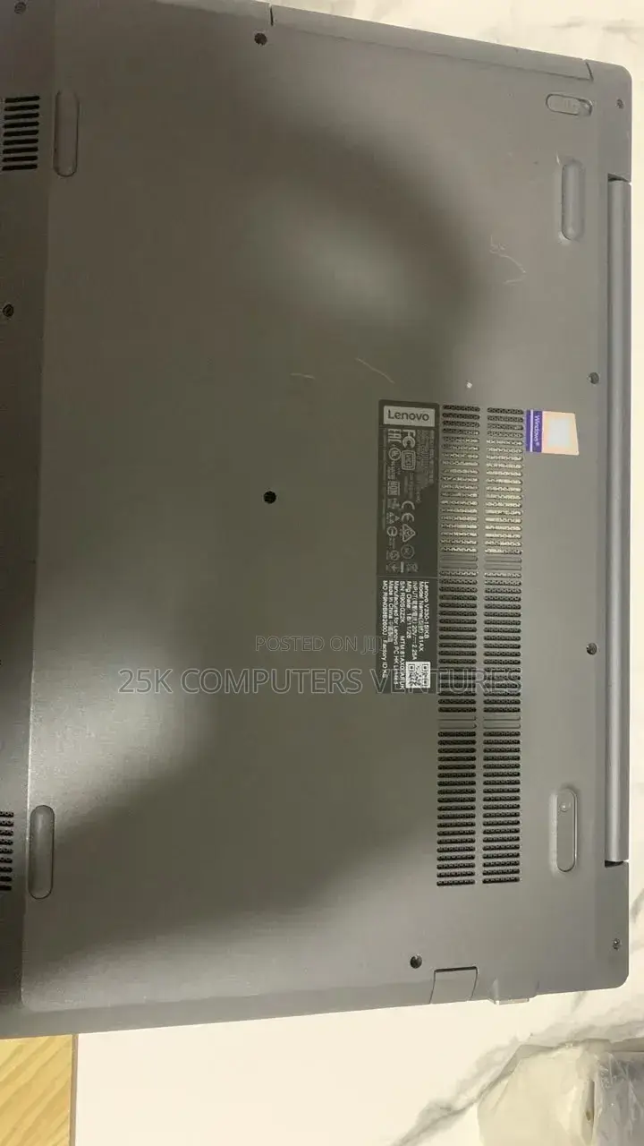 Laptop Lenovo V330 8GB Intel Core i5 SSD 256GB