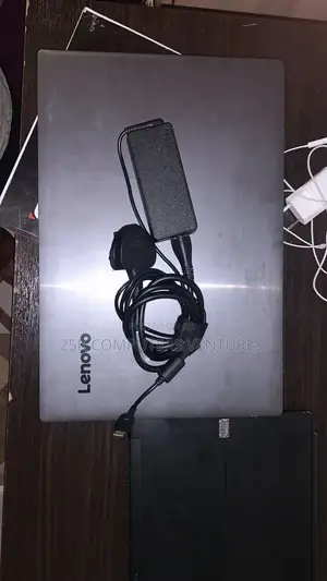 Laptop Lenovo V330 8GB Intel Core i5 SSD 256GB