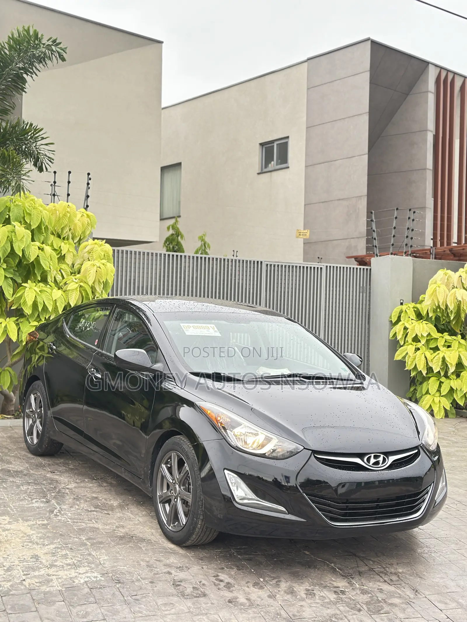 Hyundai Elantra Limited Sedan FWD (1.8L 4cyl 6A) 2016 Black