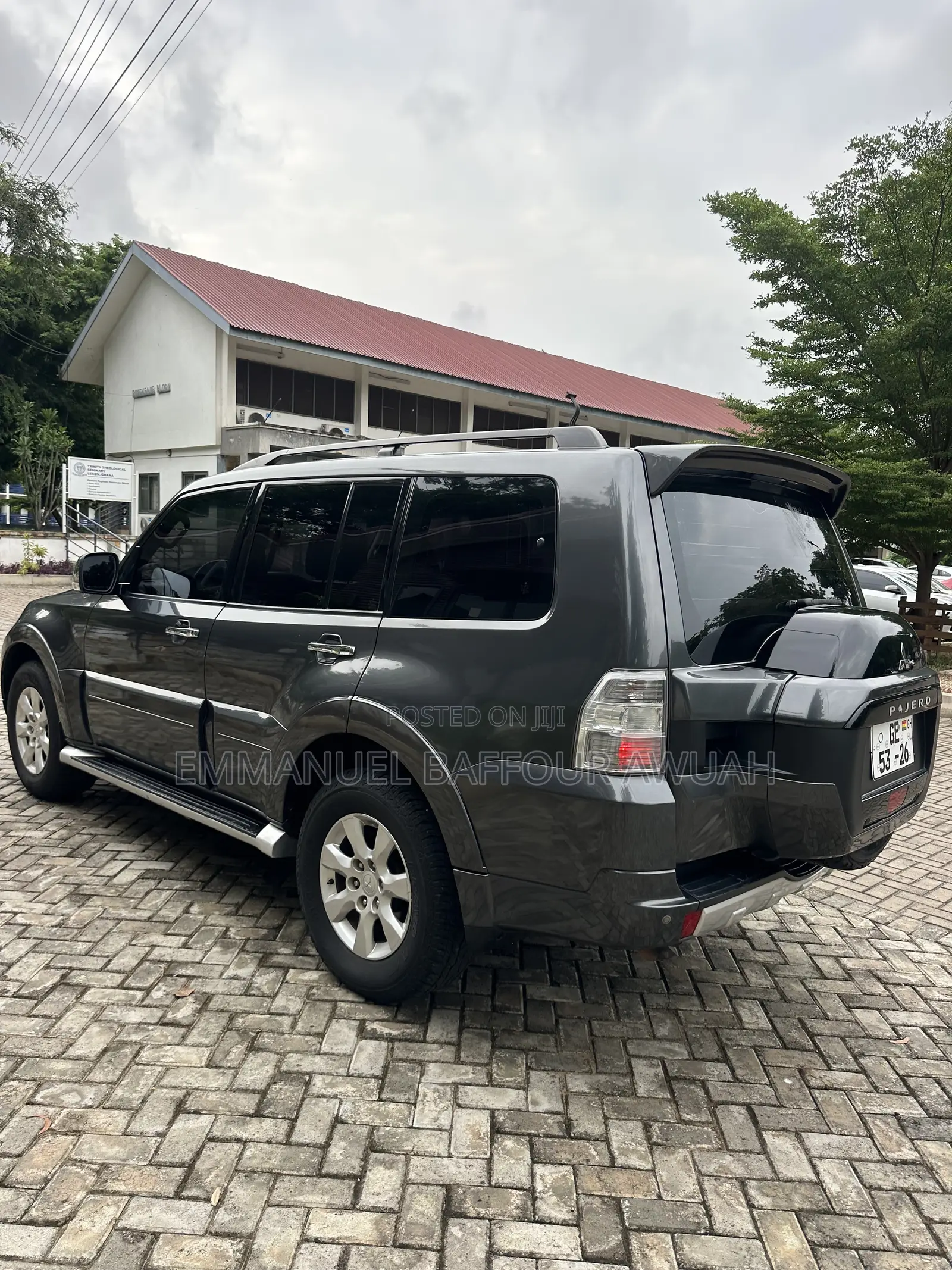 Mitsubishi Pajero V80 3.5 V6 GL/GLS 2017 Gray