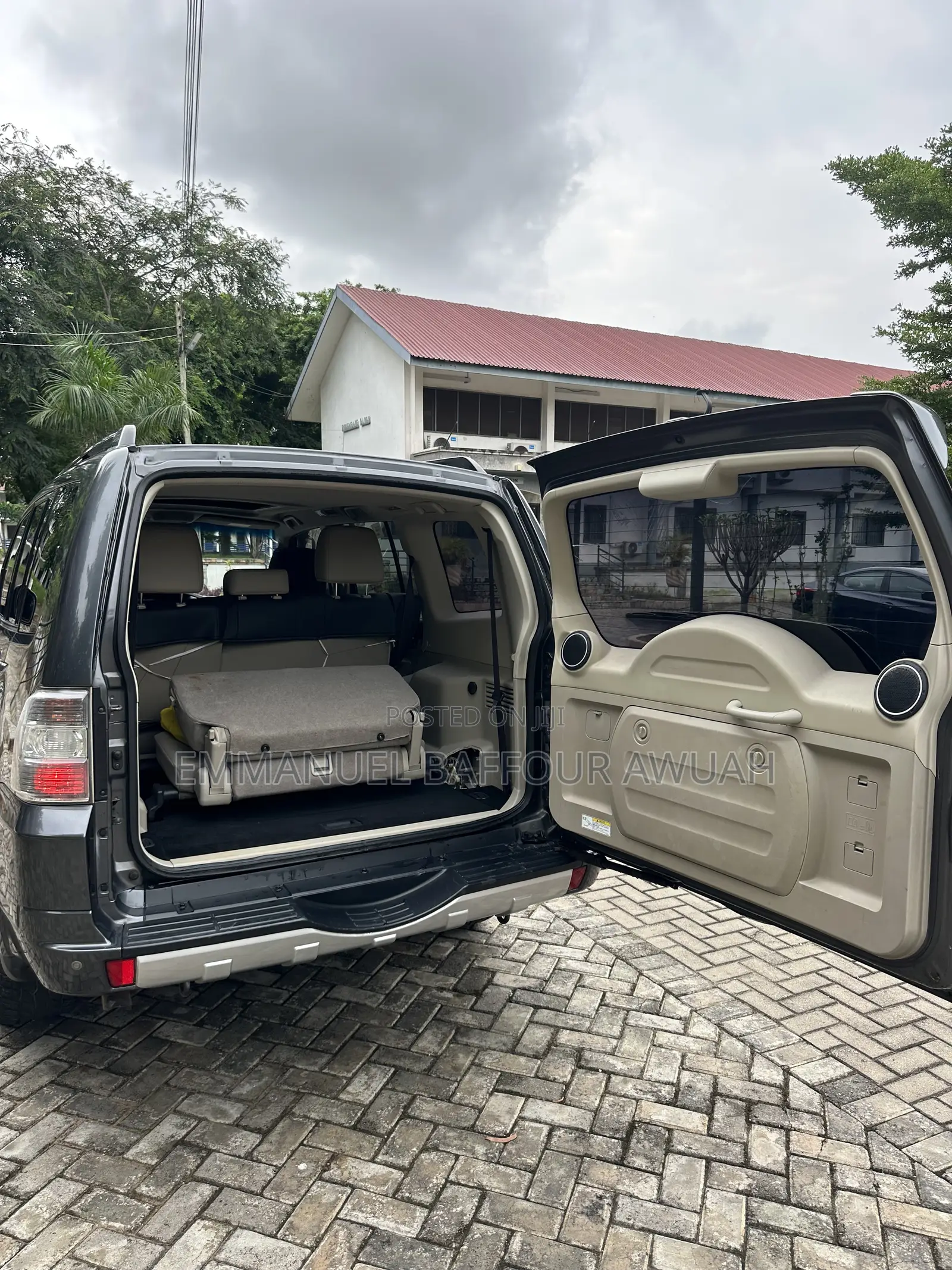 Mitsubishi Pajero V80 3.5 V6 GL/GLS 2017 Gray