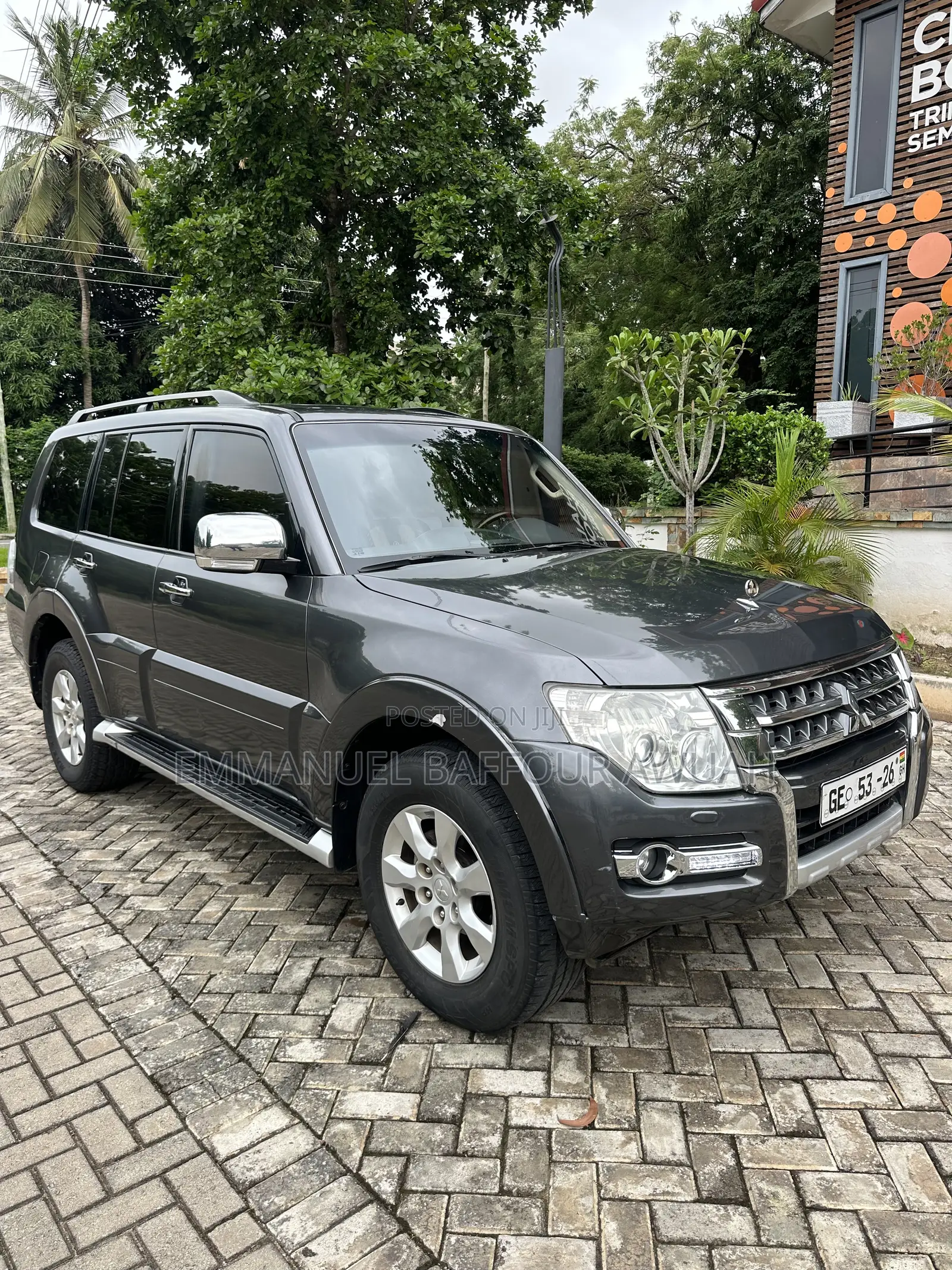 Mitsubishi Pajero V80 3.5 V6 GL/GLS 2017 Gray