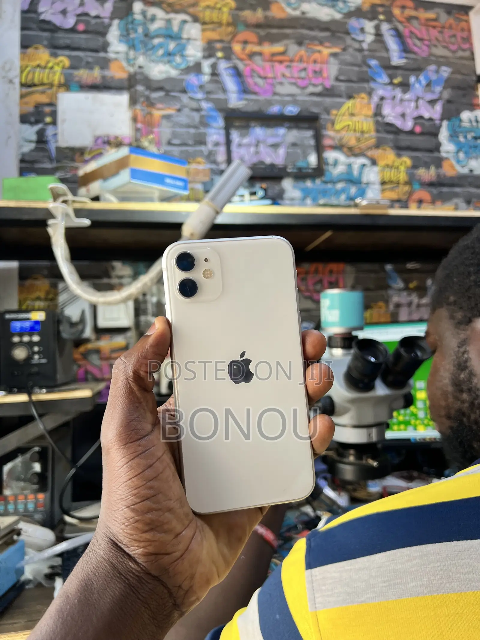 Apple iPhone 11 64 GB White