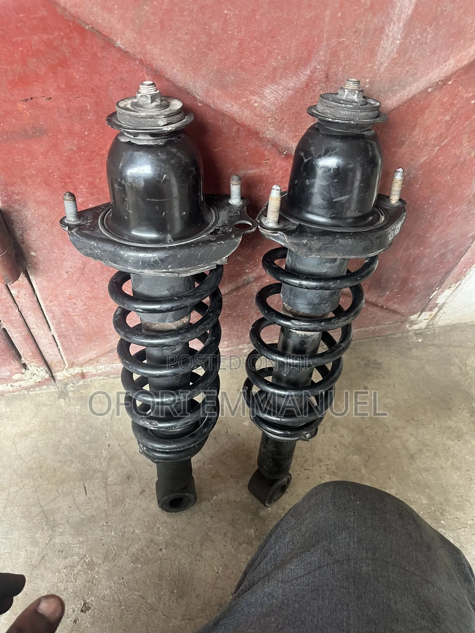 Toyota Corolla 2010 Back Shocks