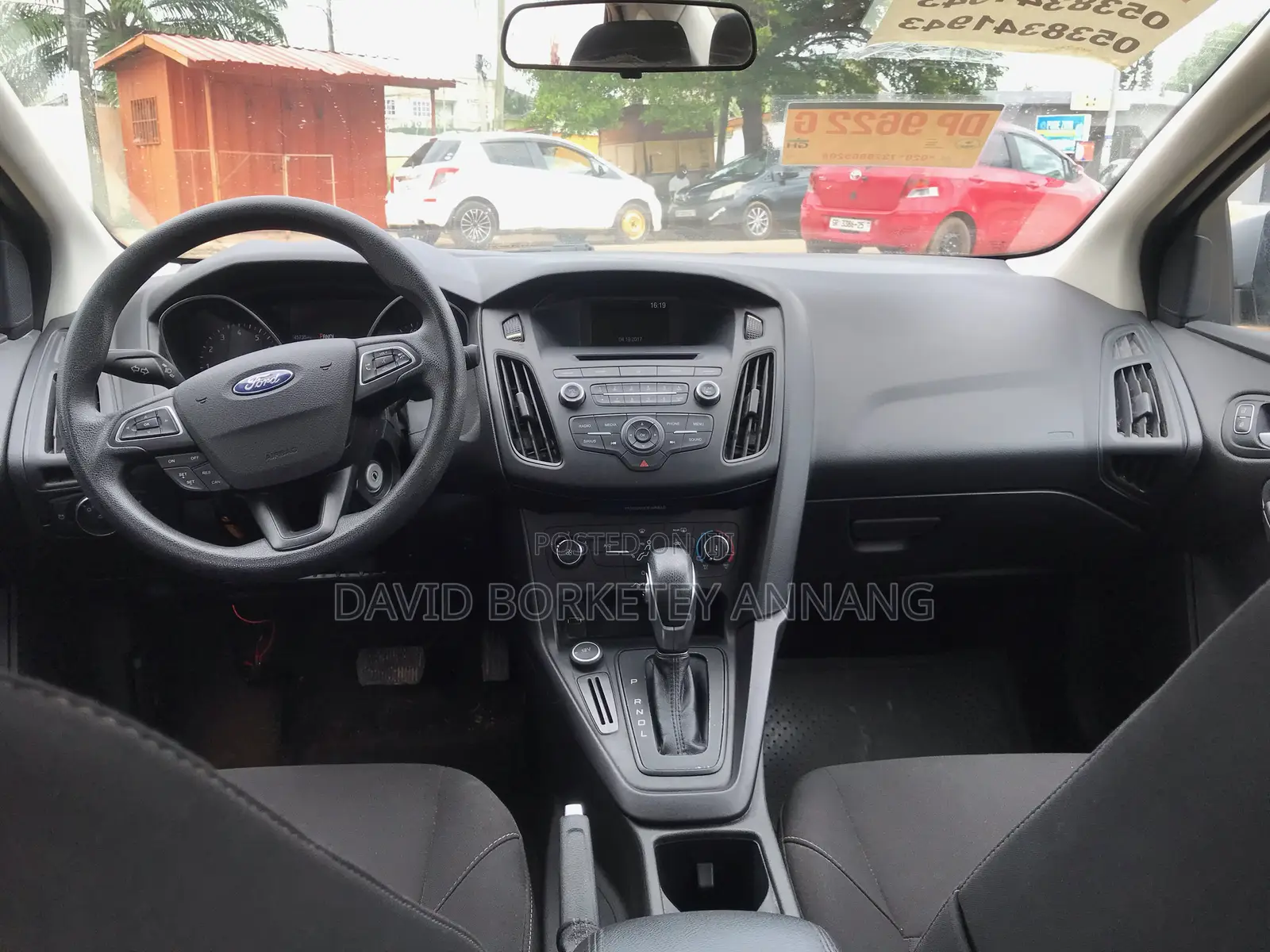Ford Focus SEL Sedan FWD (2.0L 4cyl 6A) 2017 Gray