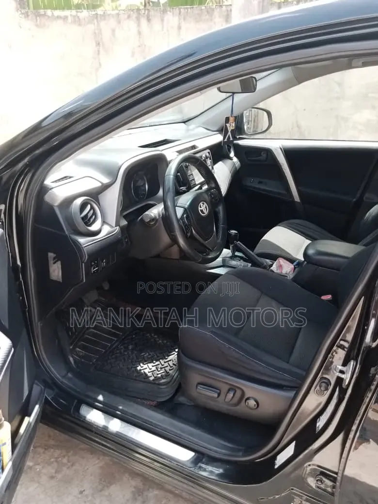 Toyota RAV4 2014 Matt Black
