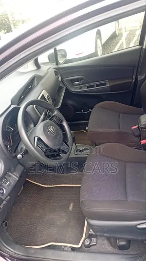 Toyota Vitz 2016 Purple