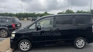 Toyota Voxy 2010 Black