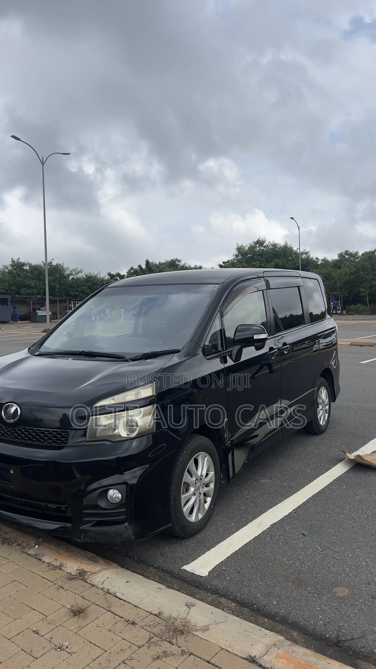 Toyota Voxy 2010 Black