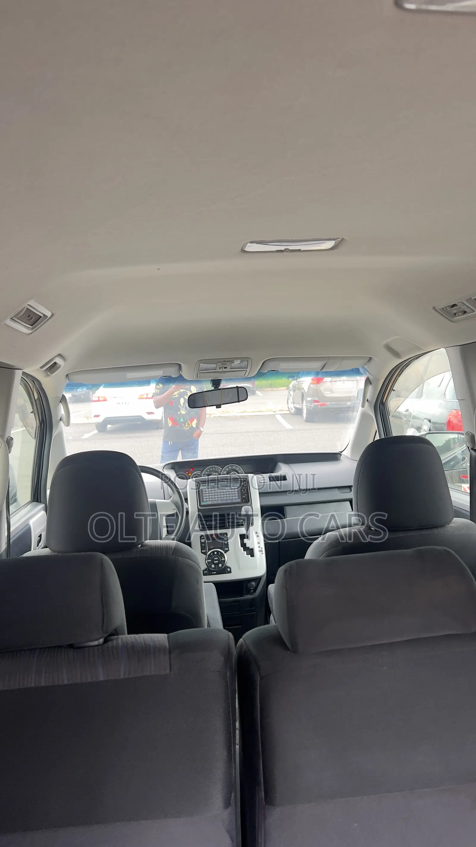 Toyota Voxy 2010 Black
