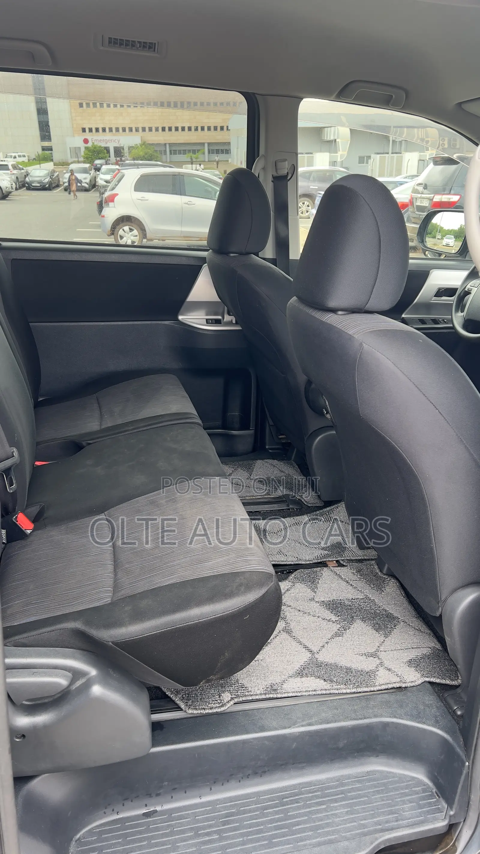 Toyota Voxy 2010 Black