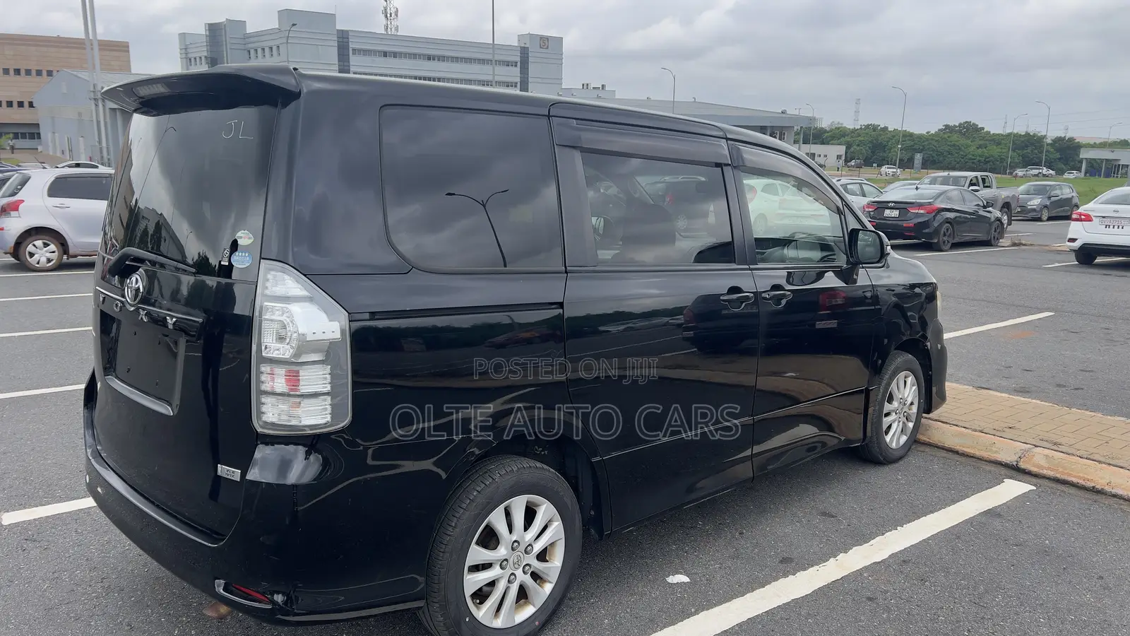 Toyota Voxy 2010 Black