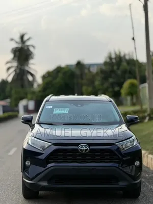 Toyota RAV4 2020 Blue