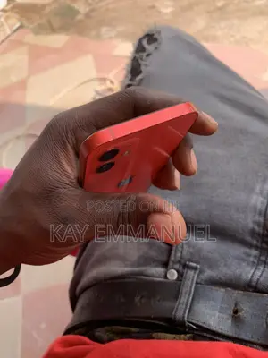 Apple iPhone 12 128 GB Red
