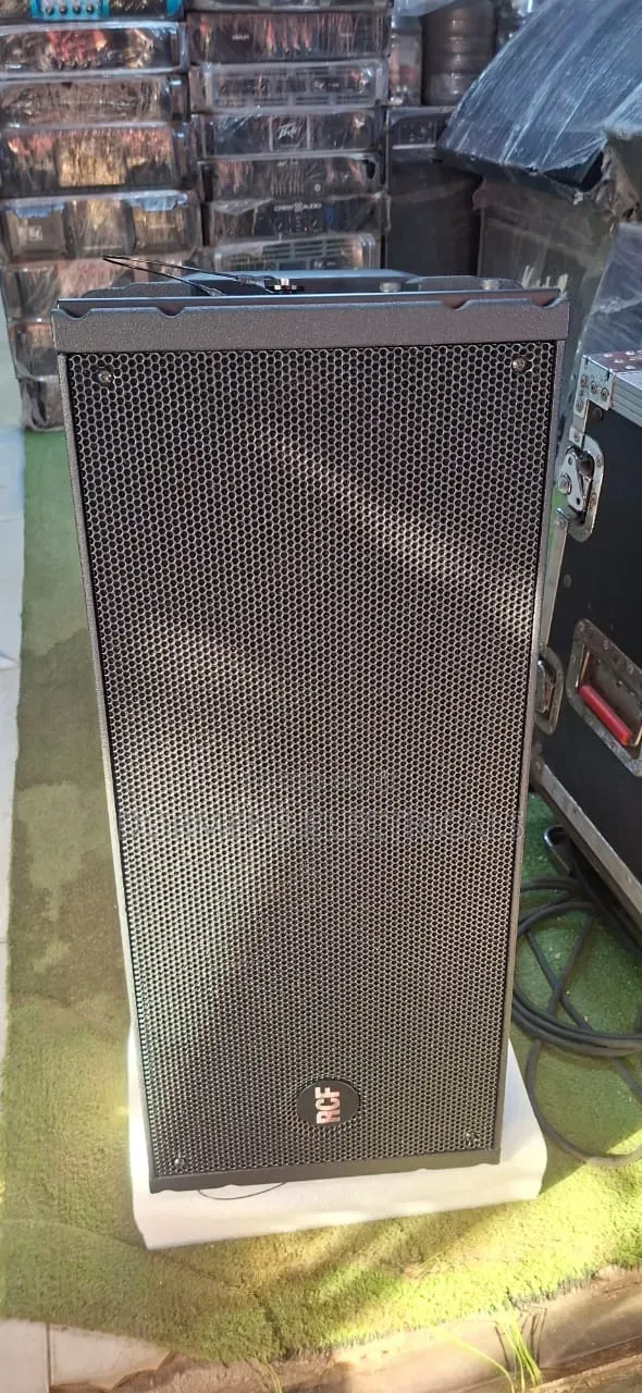 RCF 15inches Active Array Mid