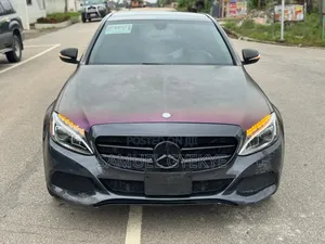 Mercedes-Benz C300 2016