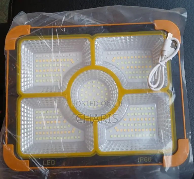Solar Outdoor Light With Power Bank (From Canada)