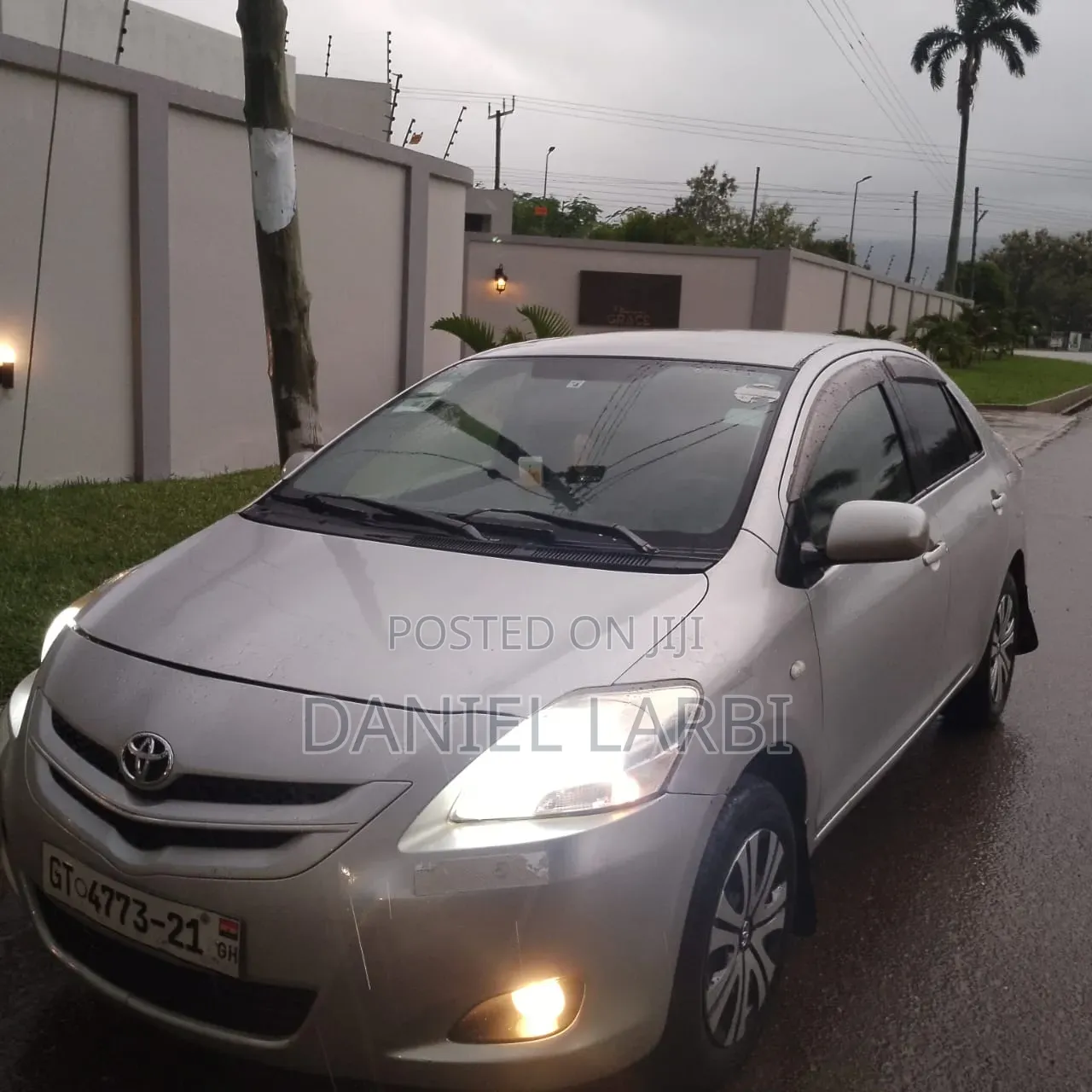 Toyota Belta 2010 Gray