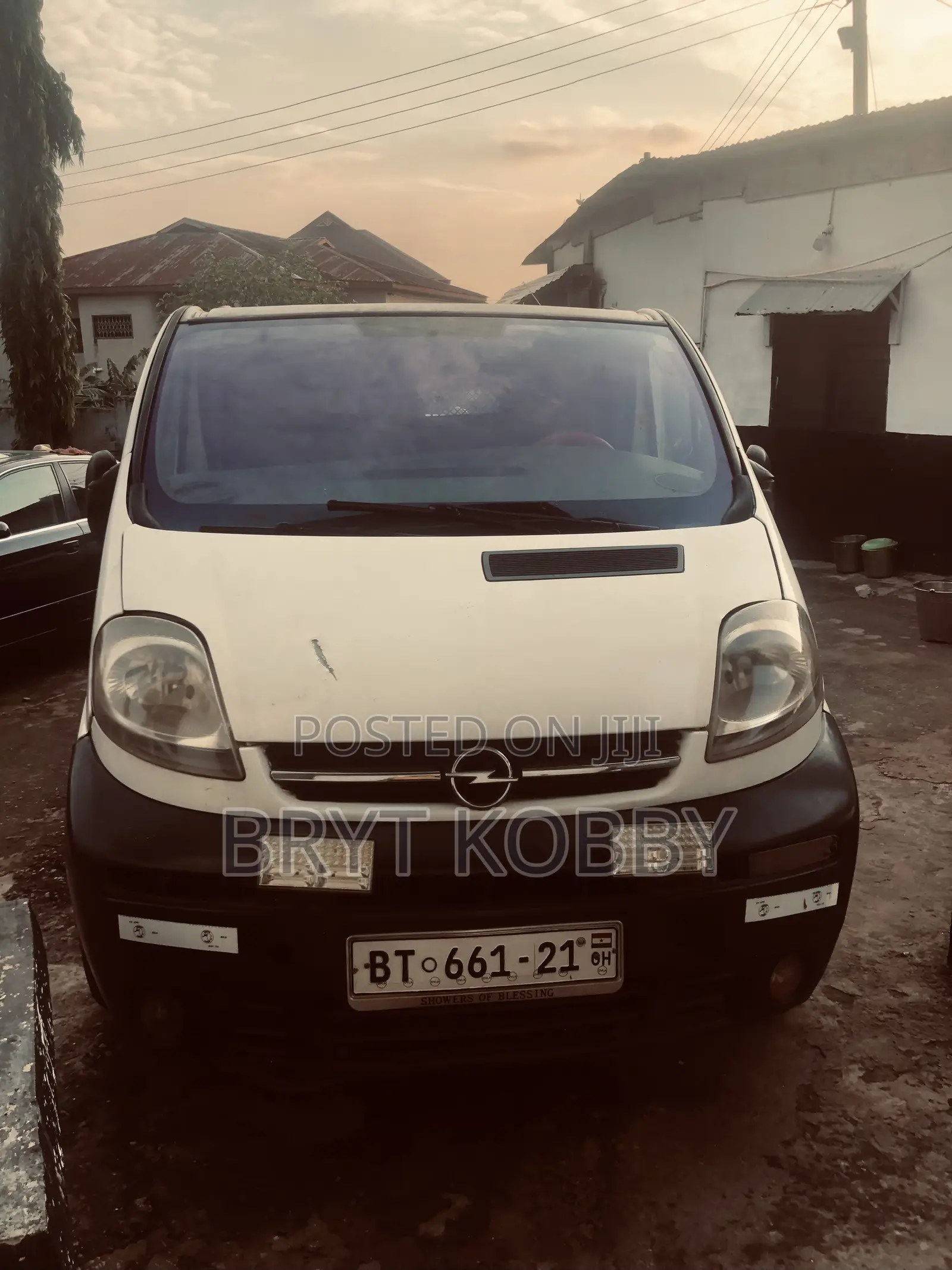 Opel Vivaro 2003 White