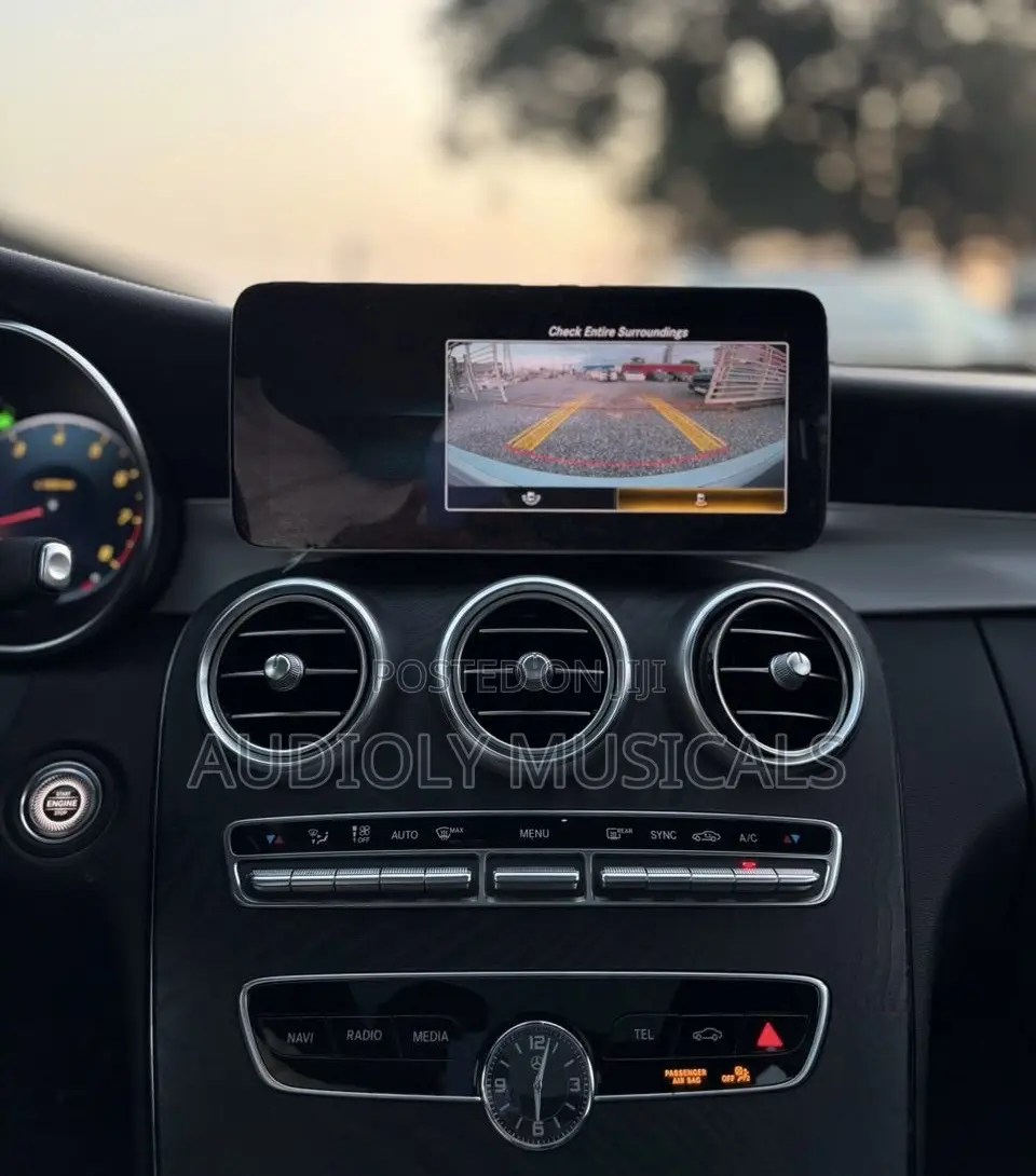 Mercedes-Benz C300 2020 Silver