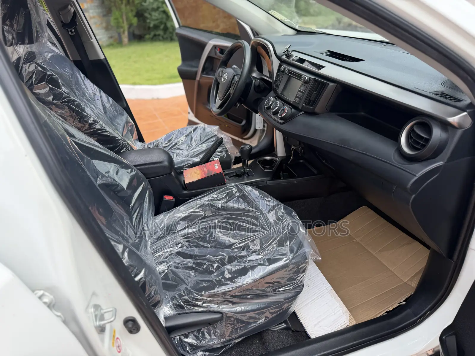 Toyota RAV4 2018 White