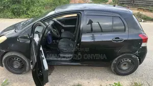 Toyota Vitz 1.0 FWD 5dr 2008 Black