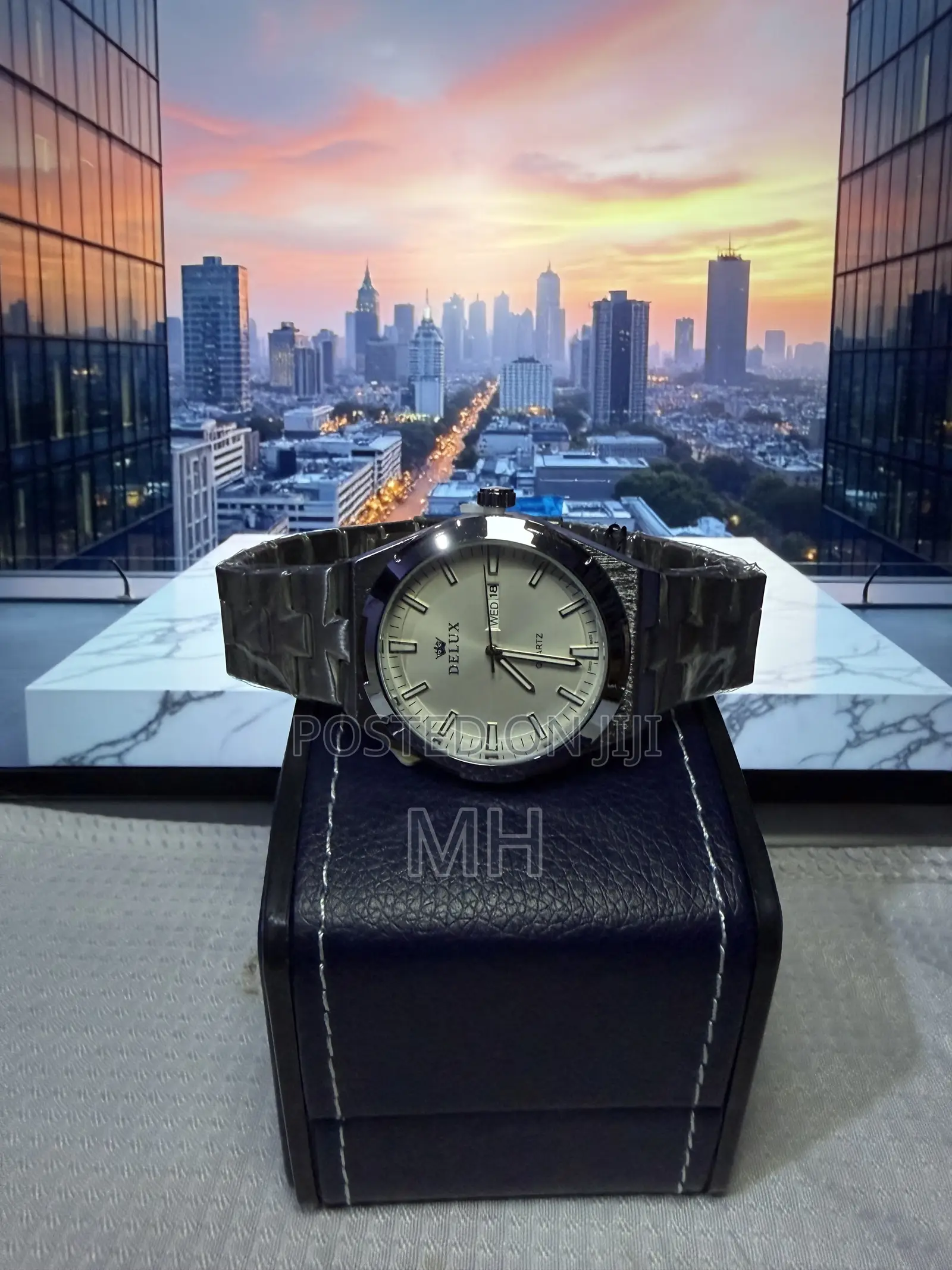 Luxury Wrist Watches Fashion Accessories for Men and Women
