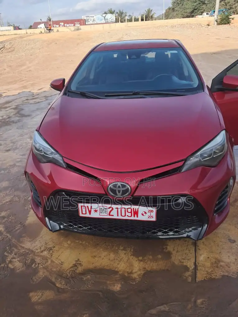 Toyota Corolla XSE (1.8L 4cyl 2A) 2018