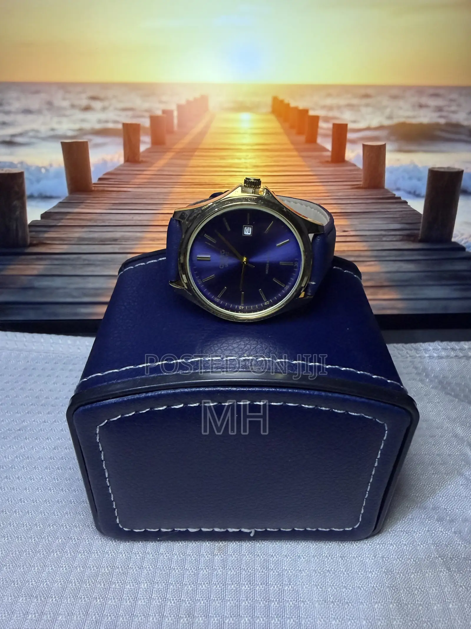 Luxury Wrist Watches Fashion Accessories for Men and Women