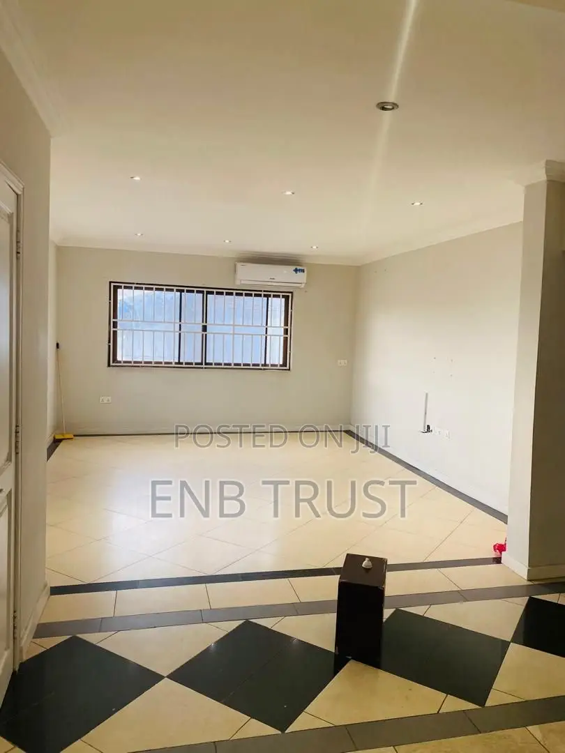2bdrm House in Cfc Estate, The Mall for rent