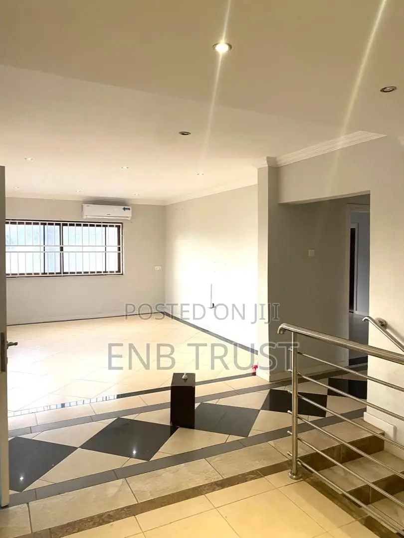 2bdrm House in Cfc Estate, The Mall for rent