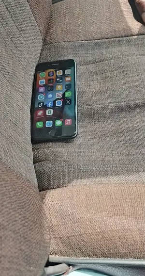 Apple iPhone 7 32 GB Black