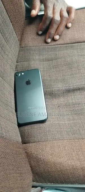 Apple iPhone 7 32 GB Black