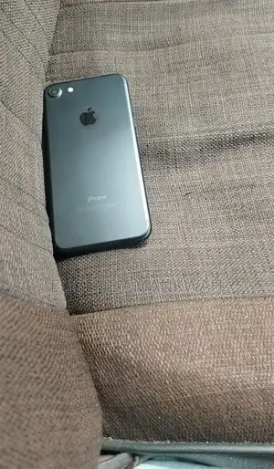 Apple iPhone 7 32 GB Black