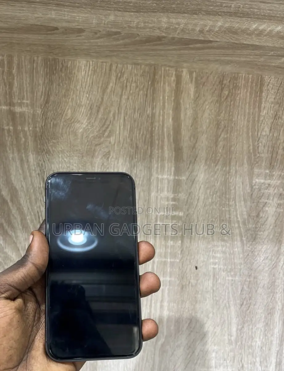Apple iPhone 11 64 GB Black