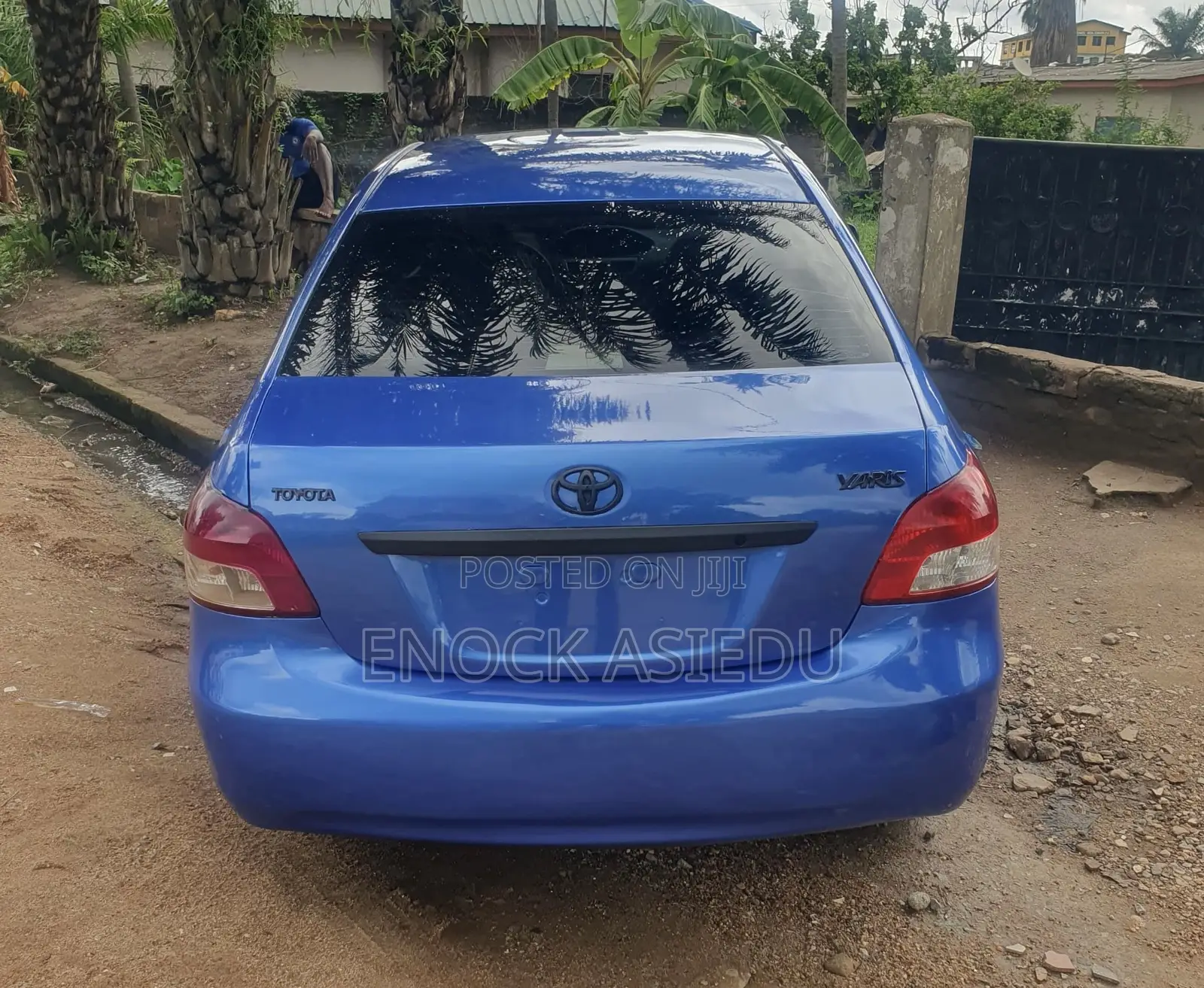 Toyota Yaris Base Sedan 4dr 2011 Blue