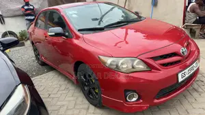 Toyota Corolla S 5-Speed 2013 Red