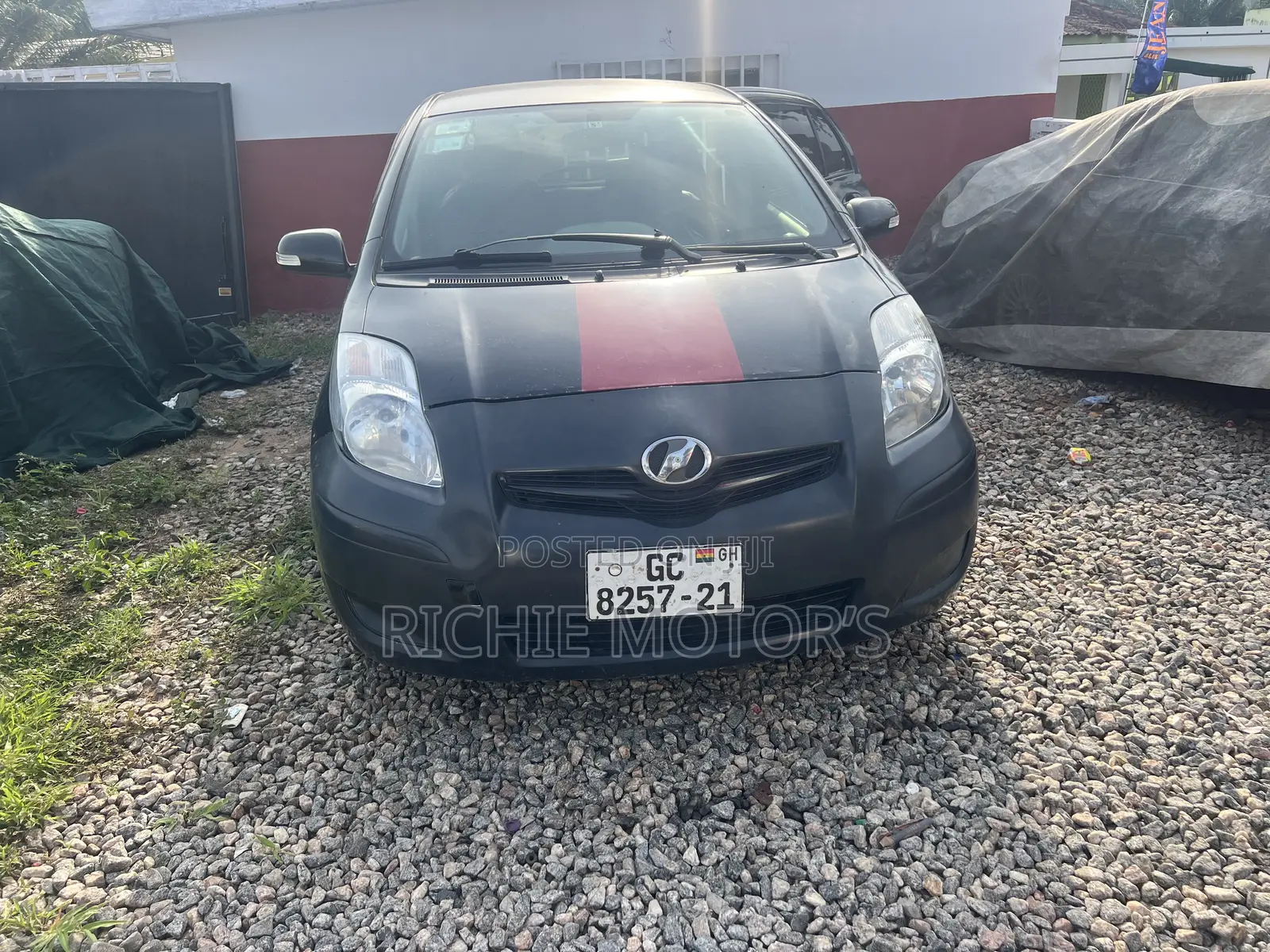 Toyota Vitz 1.3 AWD 3dr 2010 Black