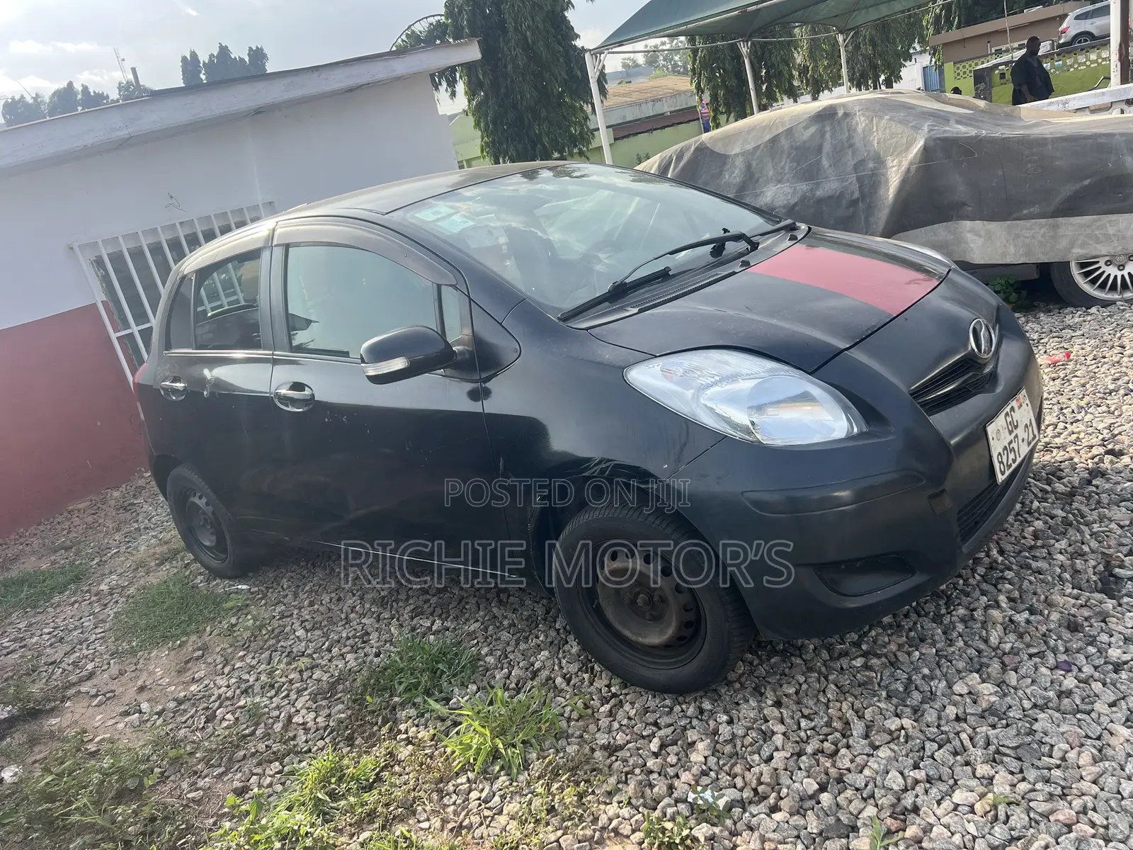 Toyota Vitz 1.3 AWD 3dr 2010 Black