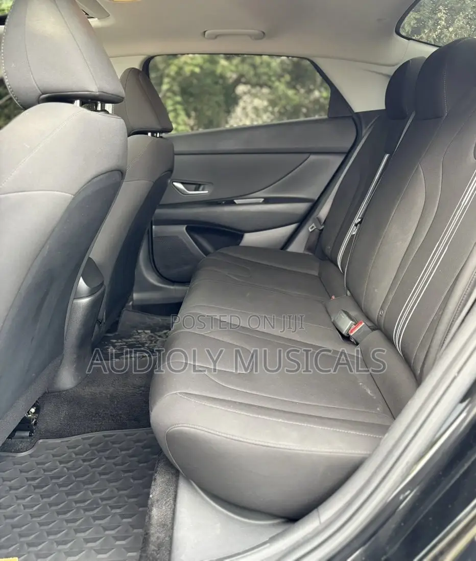 Hyundai Elantra SEL 2023 Black
