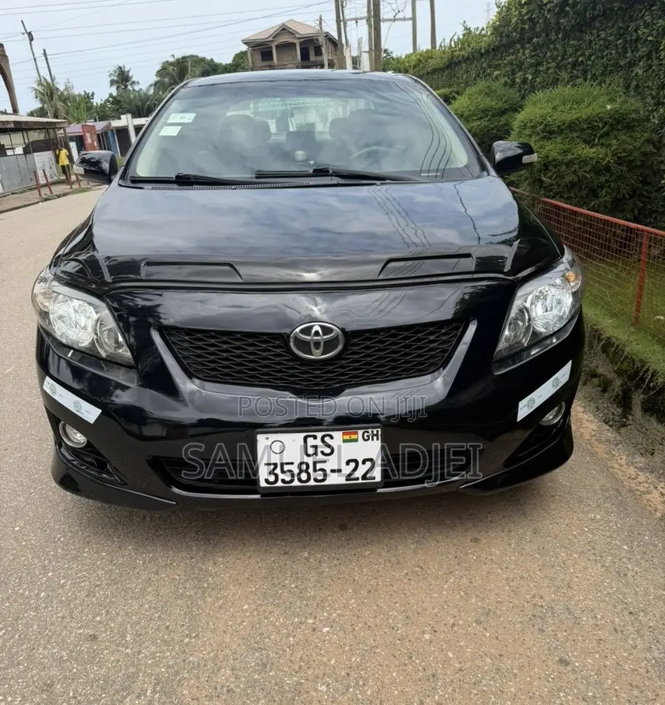 Toyota Corolla 2010 Black