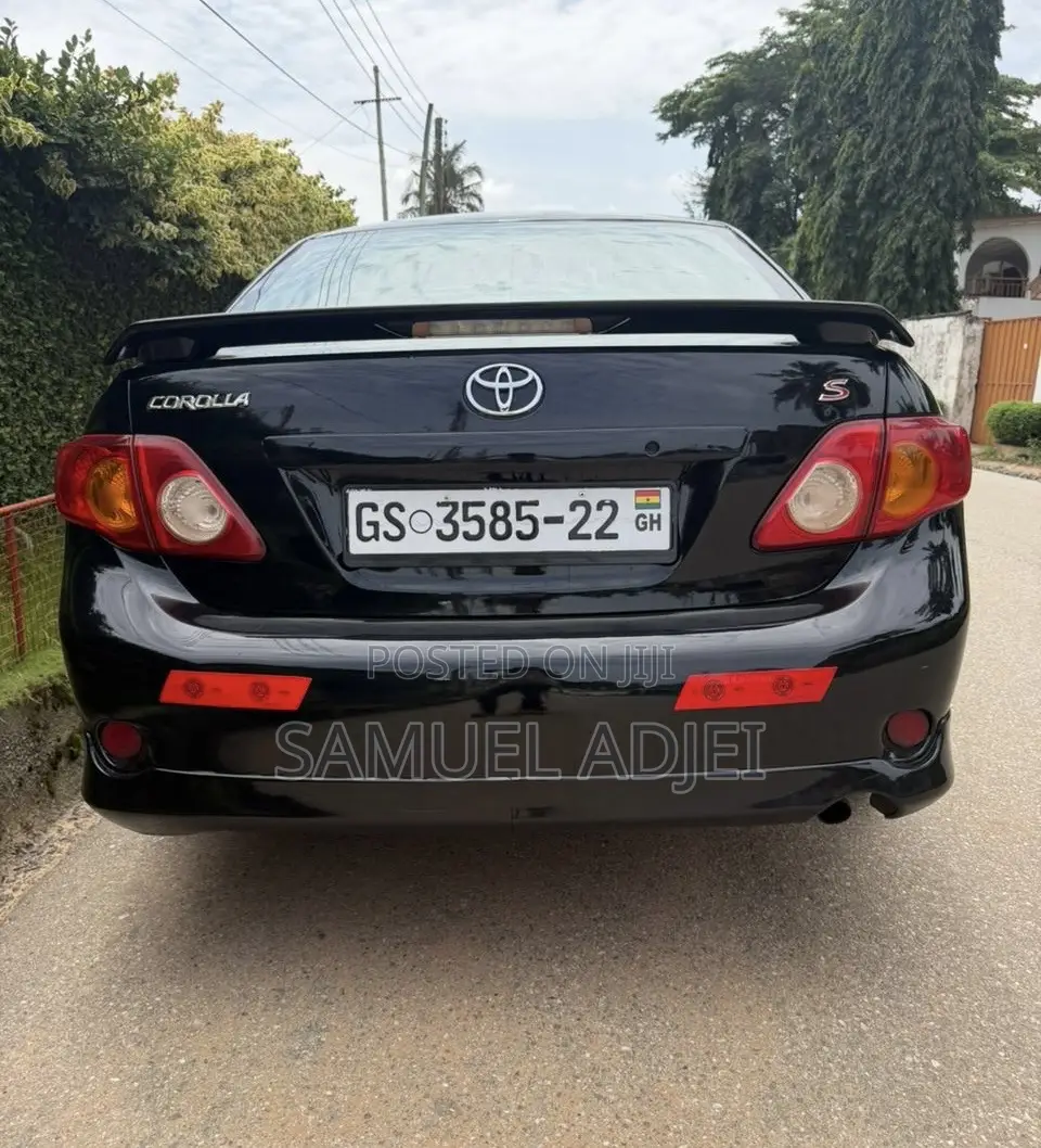 Toyota Corolla 2010 Black