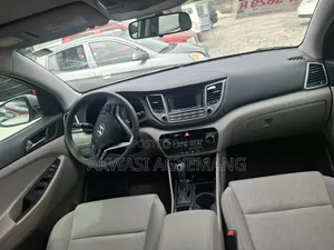 Hyundai Tucson 2017 Silver