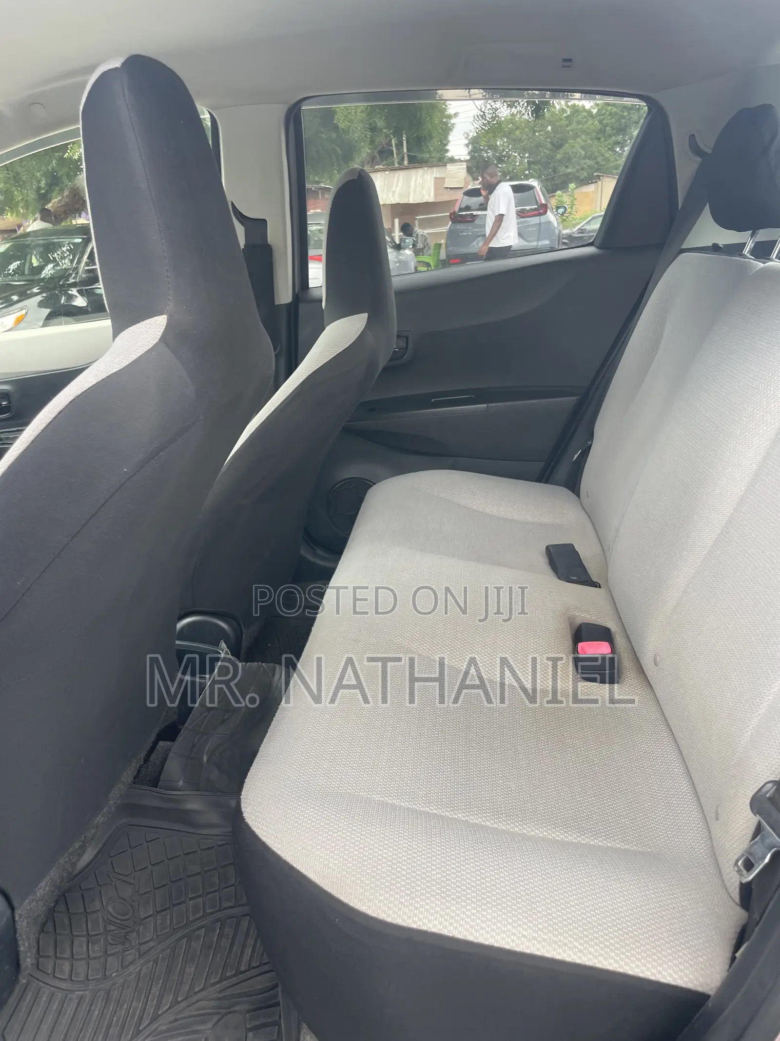 Toyota Vitz 2013 Gray